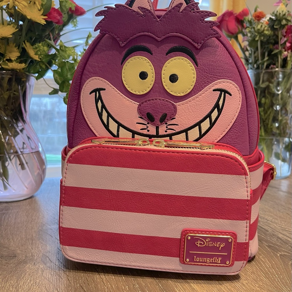 Cheshire 🐈  loungefly SOLD